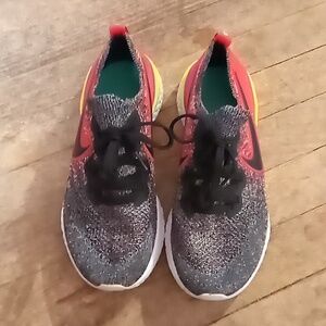 Nike Epic React Flyknit 2 shoes
